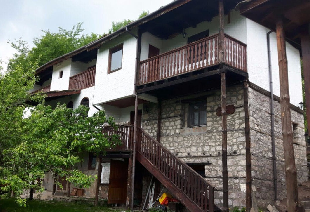 Хижа Сабазий